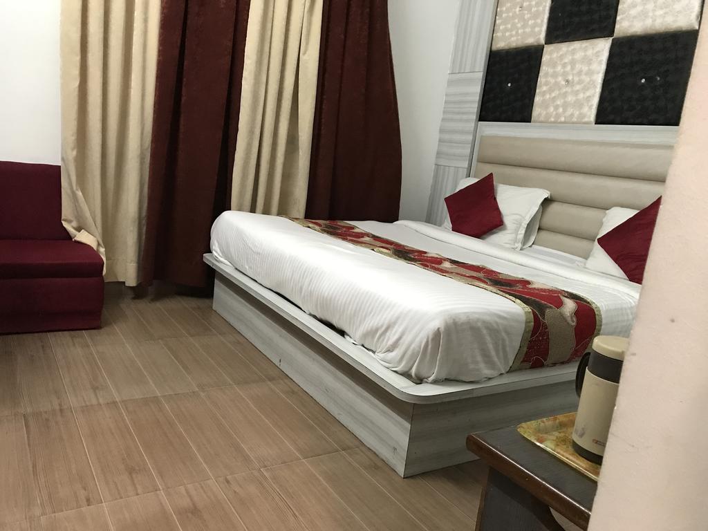 Hotel Katra Residency Room photo