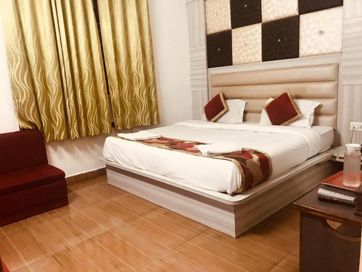 Hotel Katra Residency Exterior photo